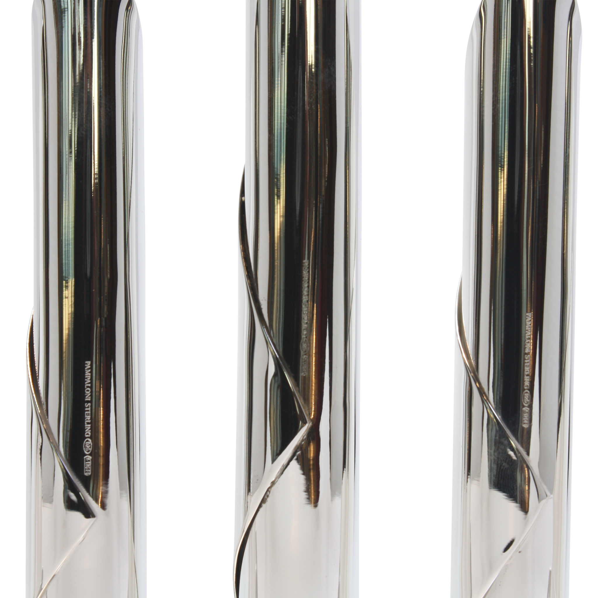 חנוכייה מודרנית ייחודית מכסף סטרלינג